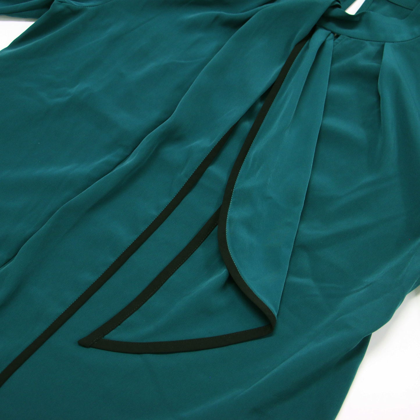 24秋冬 バイカラー ボウタイブラウス / プルオーバー 長袖 リボン フレア タック サテン