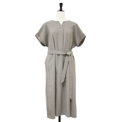 フロントタック キーネック ワンピース / フレンチスリーブ 膝丈 ストレッチ リネン