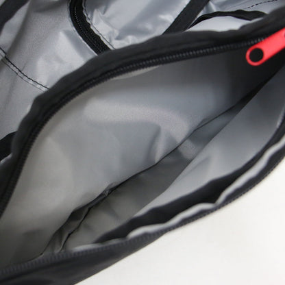 テクスチャード ナイロン Sサイズ / ショルダーバッグ 肩掛け ロゴ 刺繍 撥水加工