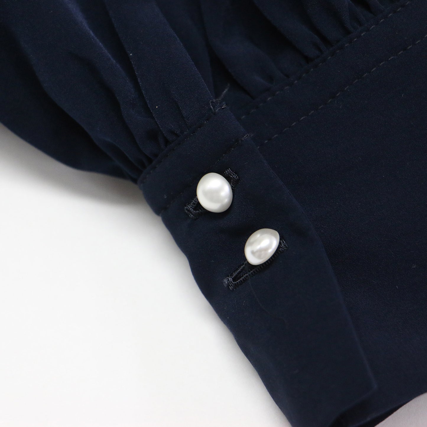 23春夏 クリアデシン カラーブラウス / プルオーバー 長袖 ボリュームスリーブ パールボタン ギャザー タック ジョーゼット