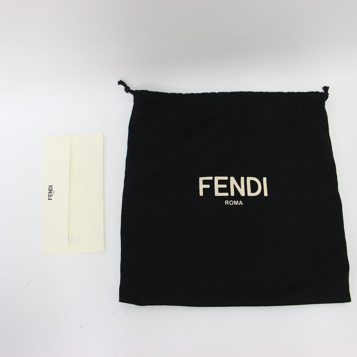 ピーカブー ミニ 8BN244 / ハンドバッグ ショルダー 2WAY クロスボディ メタルパーツ 牛革 セレリア