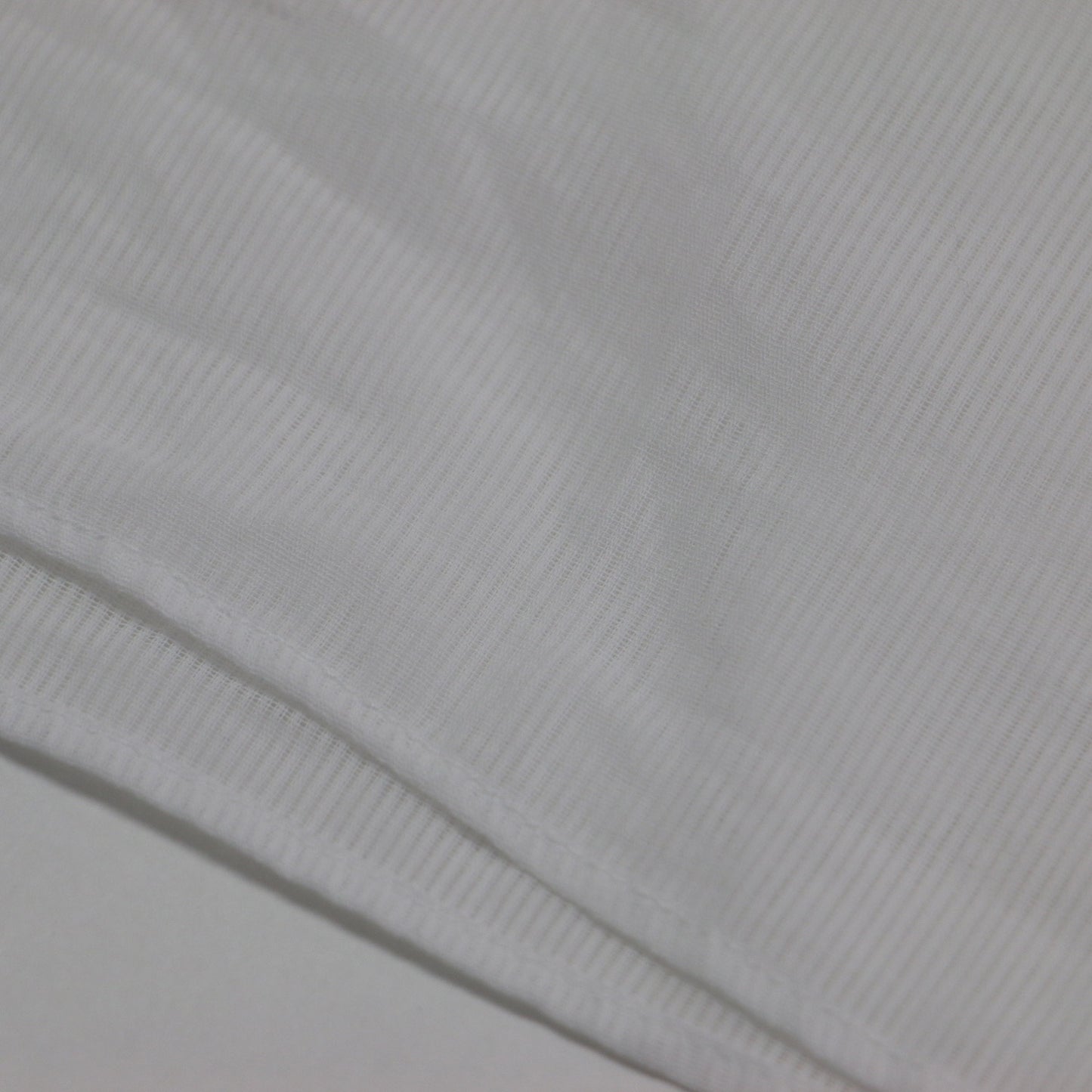 RIAM 25春夏 シャドウストライプ シャツ / ブラウス 長袖 Vネック 襟付き シアー コットン