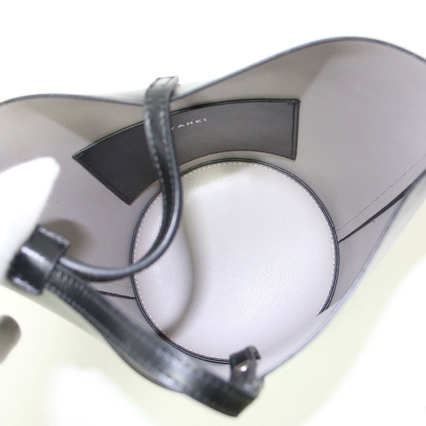 レザー バケツ型 ハンドバッグ / ワンハンドル バケット型