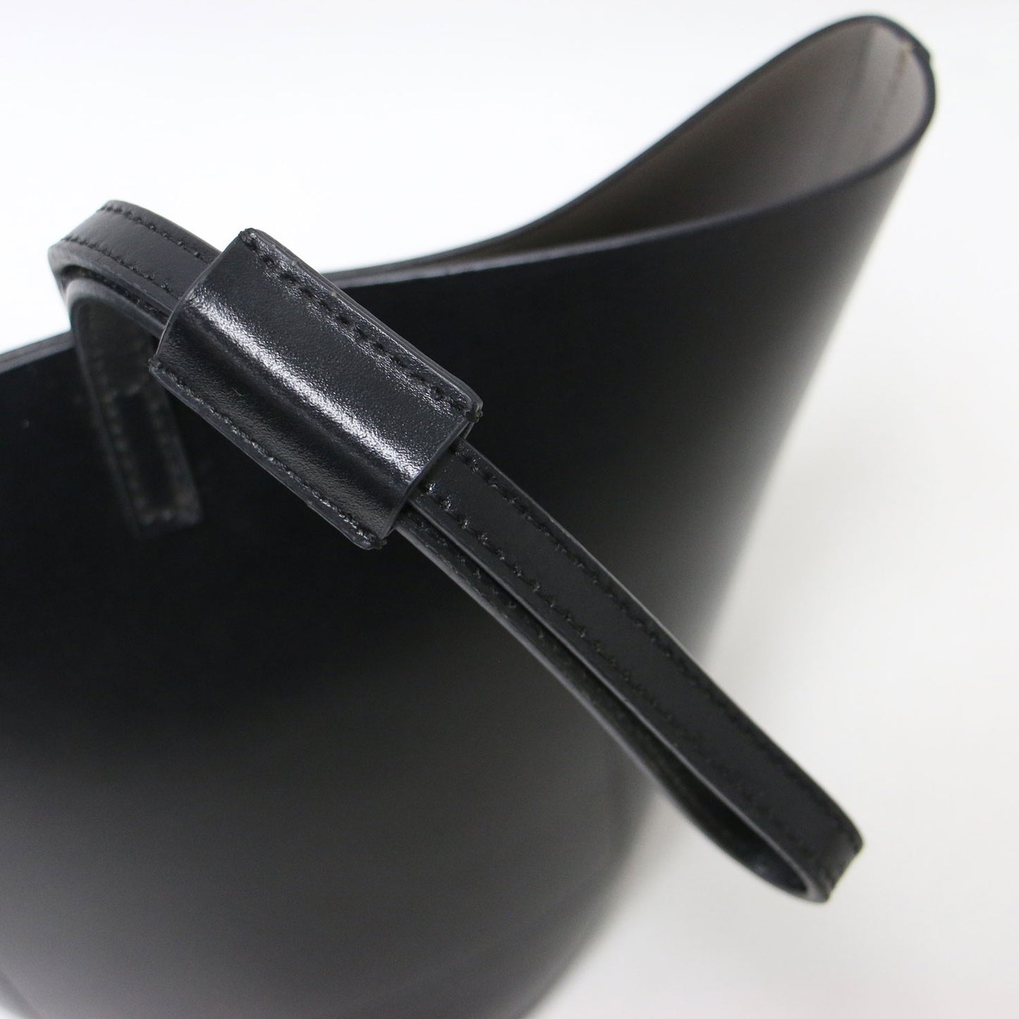 レザー バケツ型 ハンドバッグ / ワンハンドル バケット型