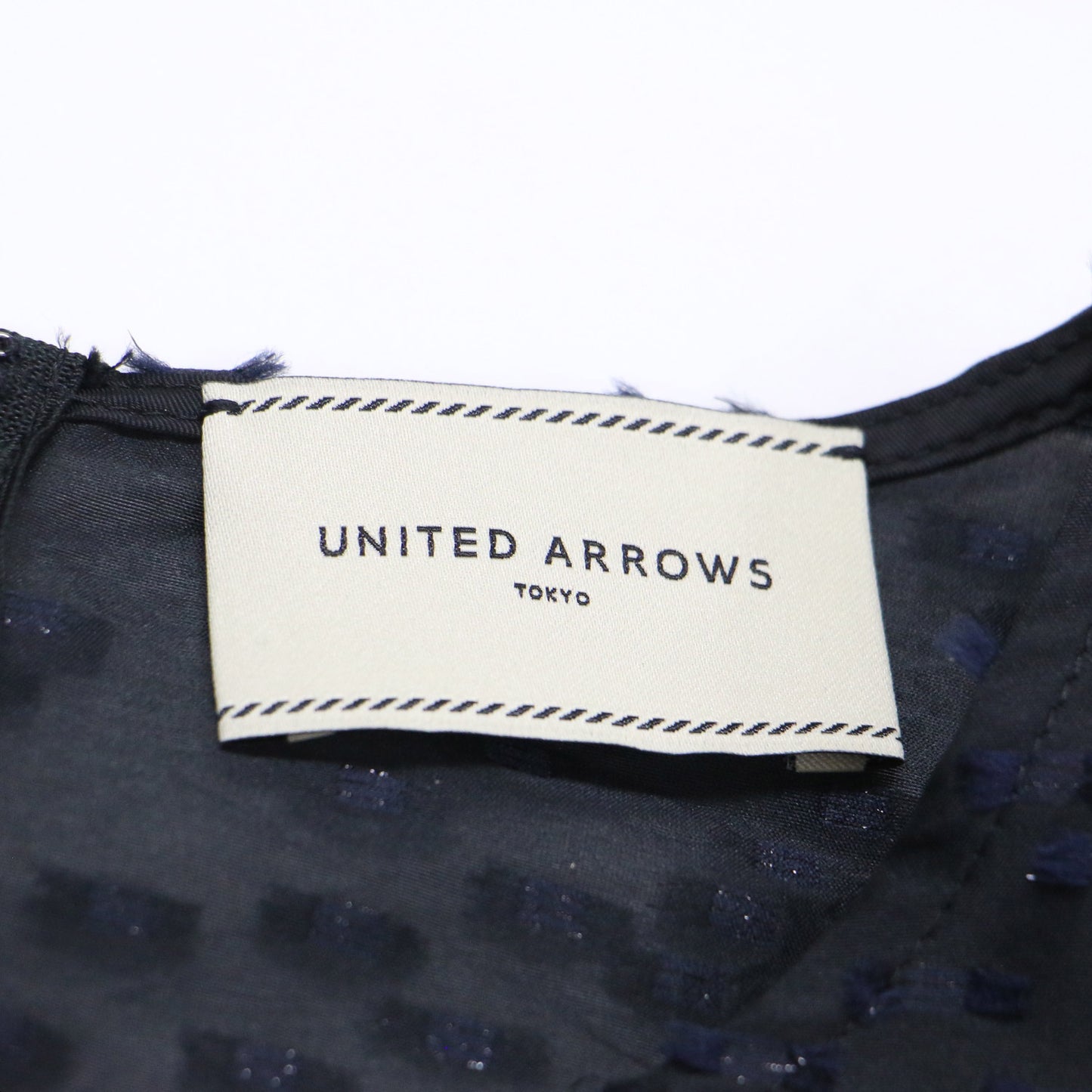 25春夏 カットジャガード パフスリーブ ブラウス / 5分袖 クルーネック シアー