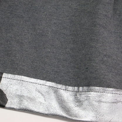 24秋冬 ペイント プリント フェイクレザー タック スカート / ミディ丈 フレア ボリューム