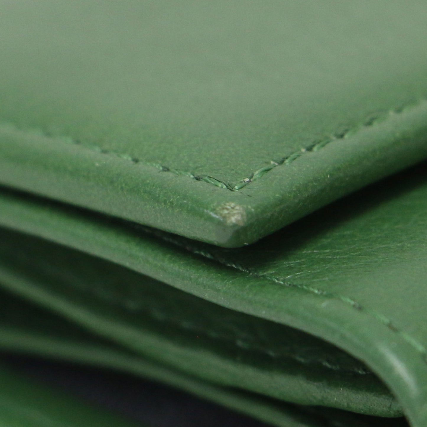 IOPELLE 20春夏 三つ折 ミニ ウォレット / 財布 コンパクト サイバスケ柄 型押し レザー