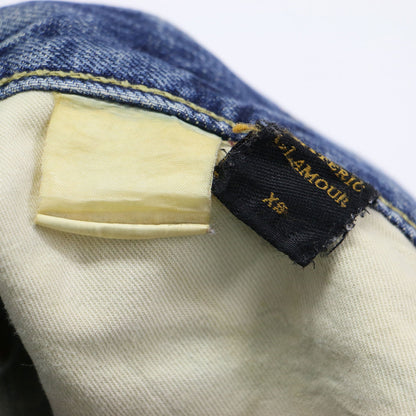 スタッズ付き デニム ショートパンツ / ローライズ カットオフ