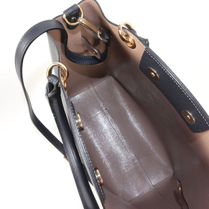 レザー トートバッグ / ショルダーバッグ 2WAY 肩掛け 斜め掛け ポーチ付き 本革