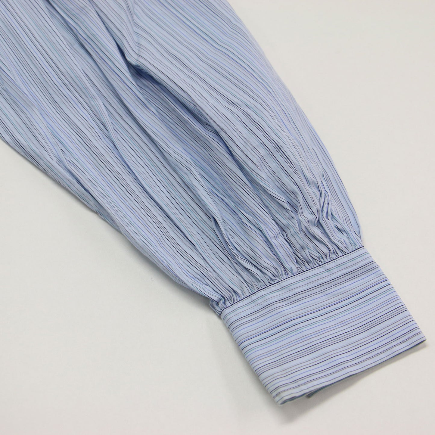 25春夏 シグネチャー ストライプ シャツ / Signature Stripe レギュラーカラー 長袖 ドロップショルダー バルーンスリーブ センターボックス コットン ウォッシャブル