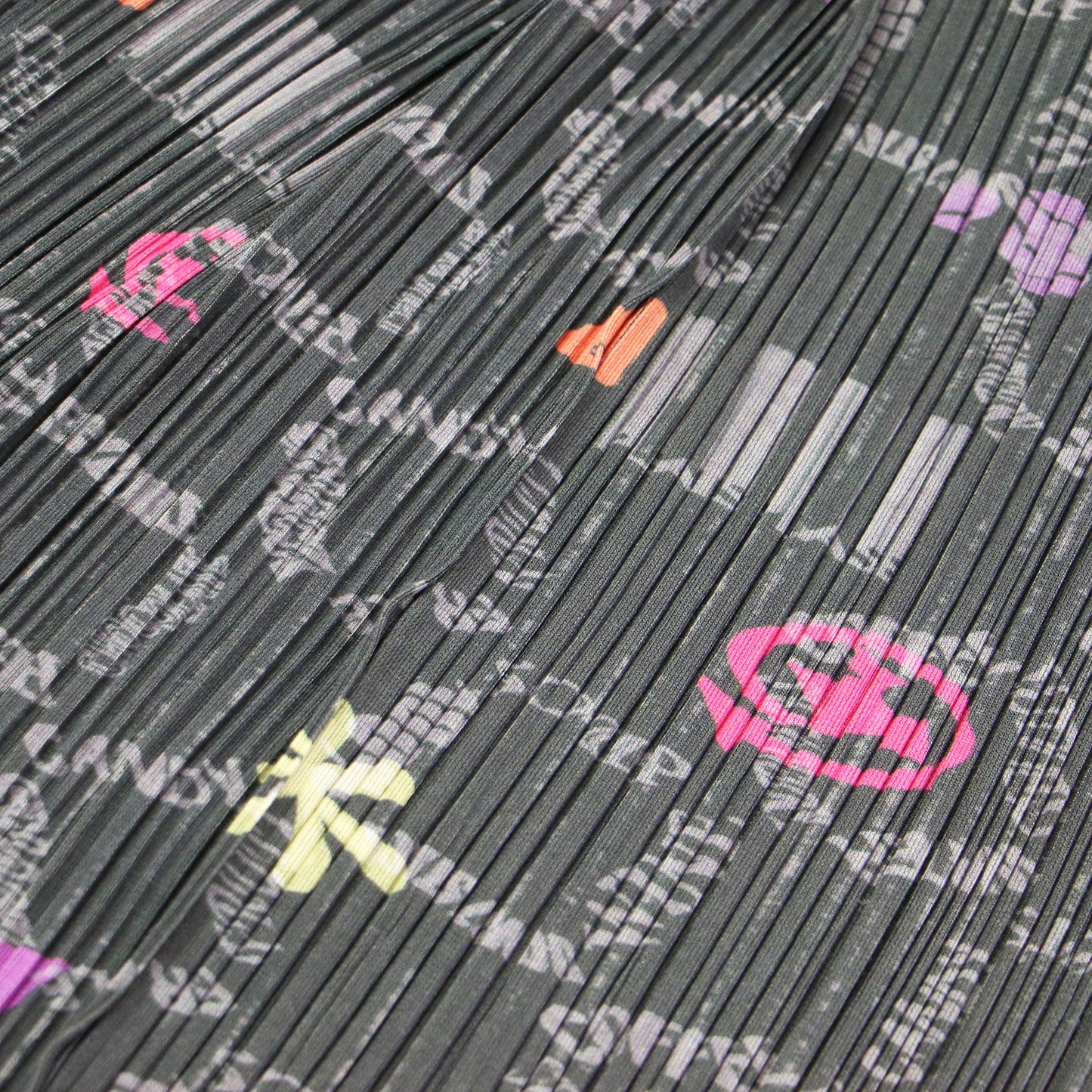 メガマート 総柄 プリーツ ワンピース / 半袖 クルーネック タック フレア Aライン コットン