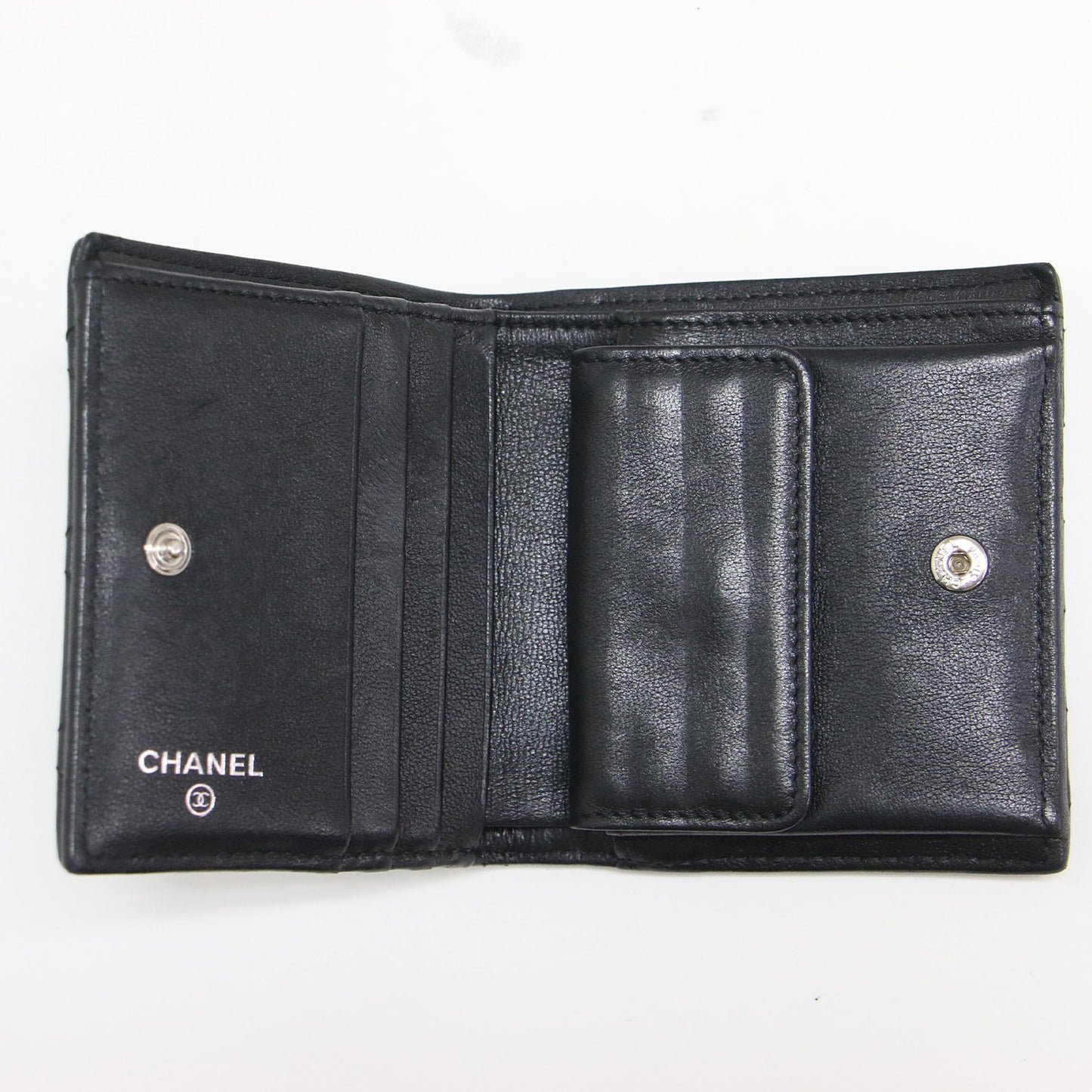 マトラッセ ココマーク クラシック スモールウォレット AP3407 / 二つ折り財布 スナップボタン ラムスキン