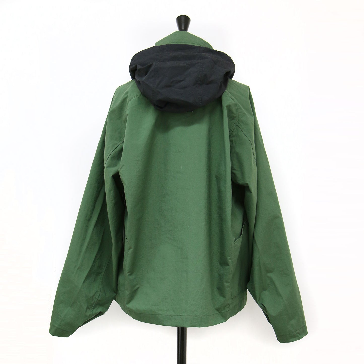 × BACH ヴェンチャー ジャケット / ブルゾン ショート丈 長袖 スタンドカラー フード付き ユニセックス ナイロン