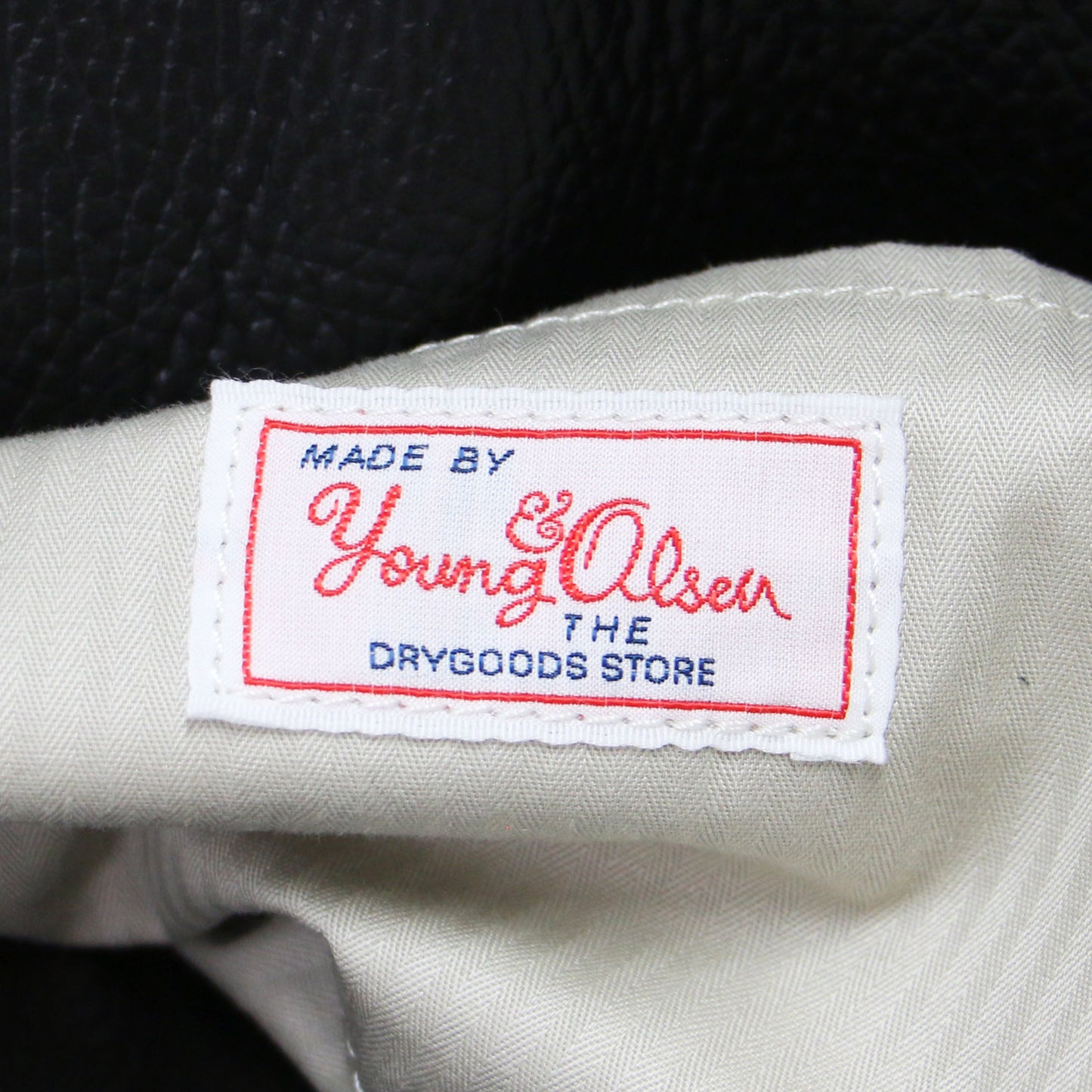 エンボス レザー ベルテッド トート / EMBOSSED LEATHER BELTED TOTE S ハンドバッグ ベルト付き 牛革