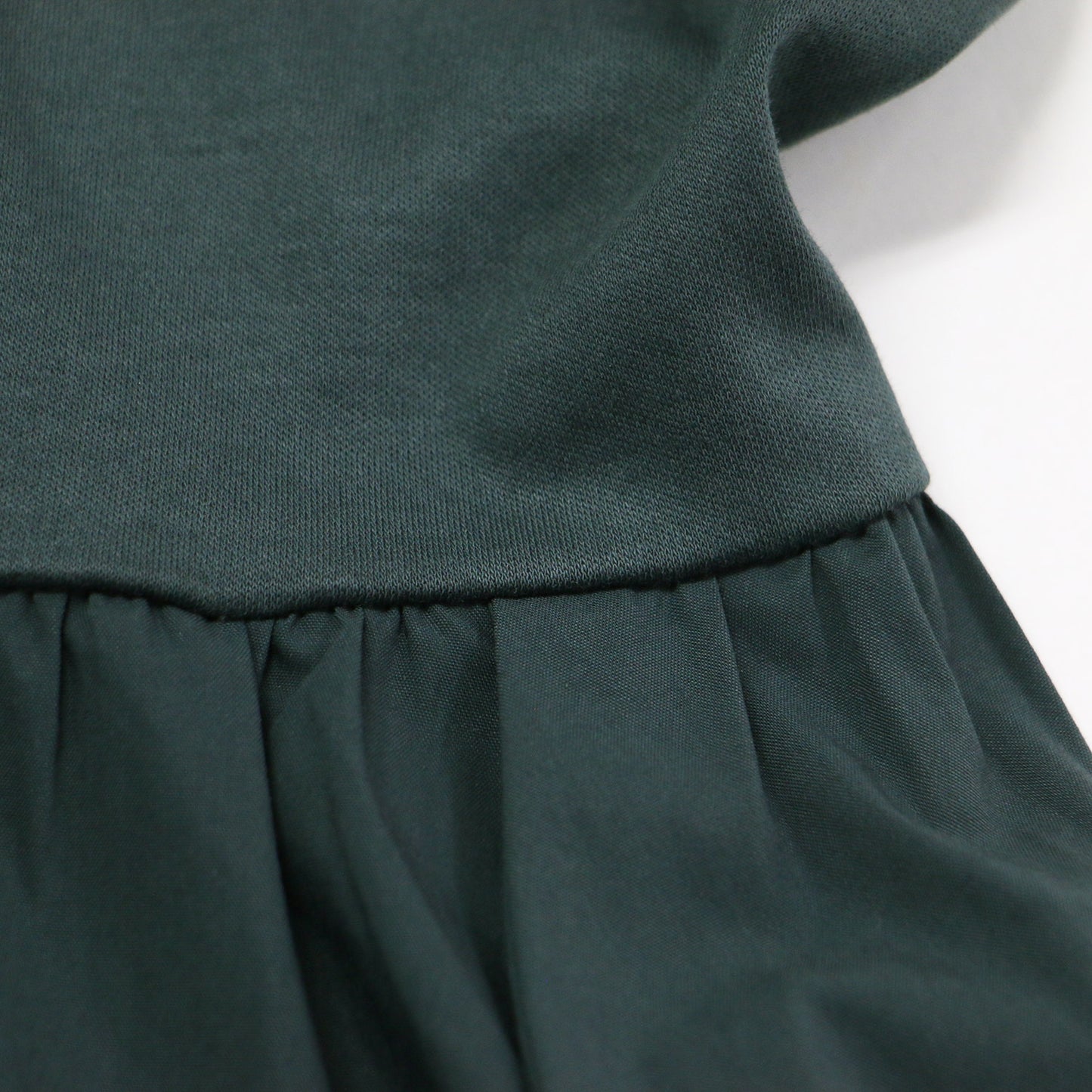 25春夏 ランダムフリル ジャージー ペプラム カットソー / プルオーバー 5分袖 クルーネック フレア タック ギャザー コットン