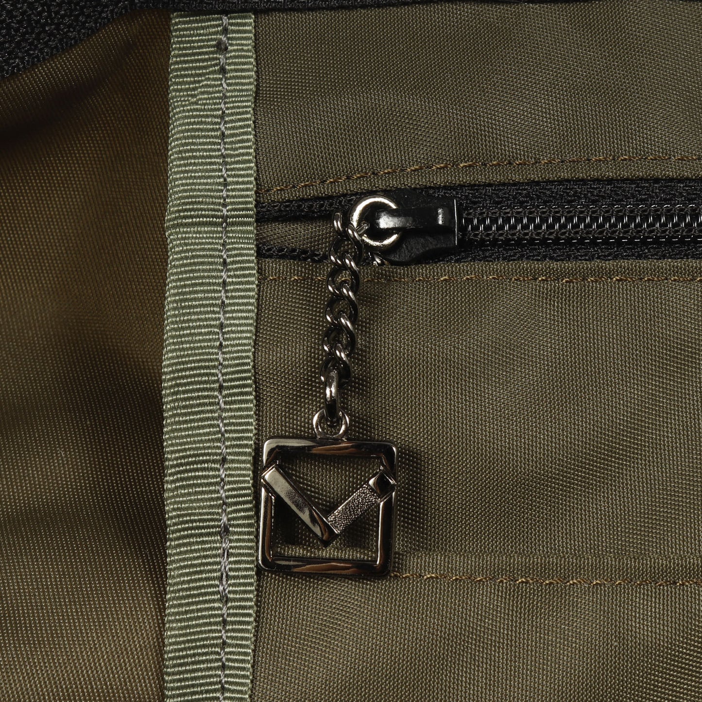 型押し ナイロン ハンドバッグ / トート ボストン 肩掛け