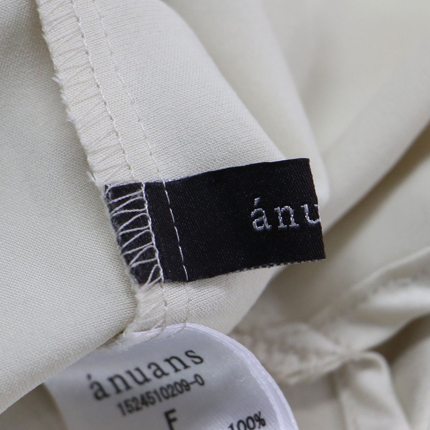 24秋冬 サテン ボウタイ ブラウス / プルオーバー 長袖 Vネック ワイドスリーブ スリット