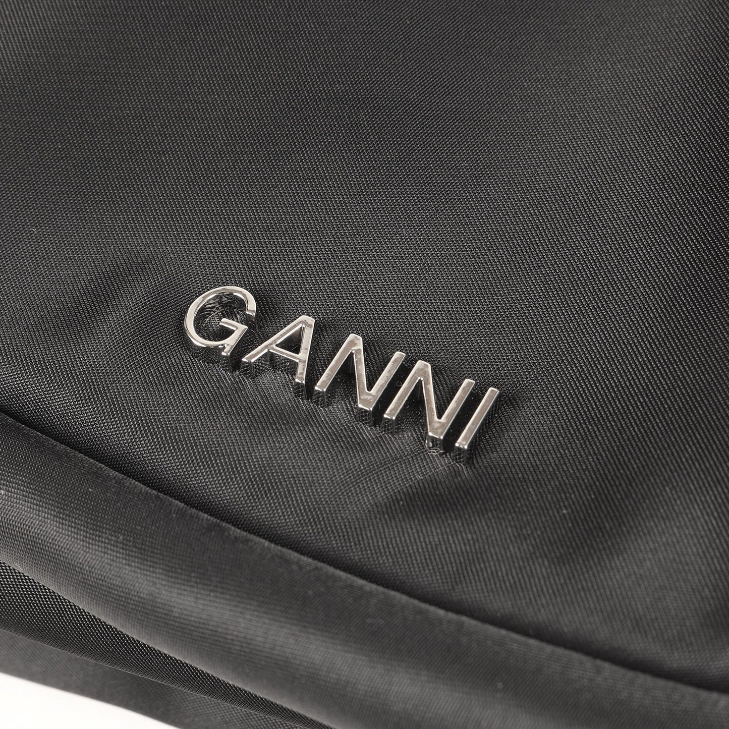 24春夏 メタルロゴ ナイロン ハンドバッグ / Knot Baguette 肩掛け レザー