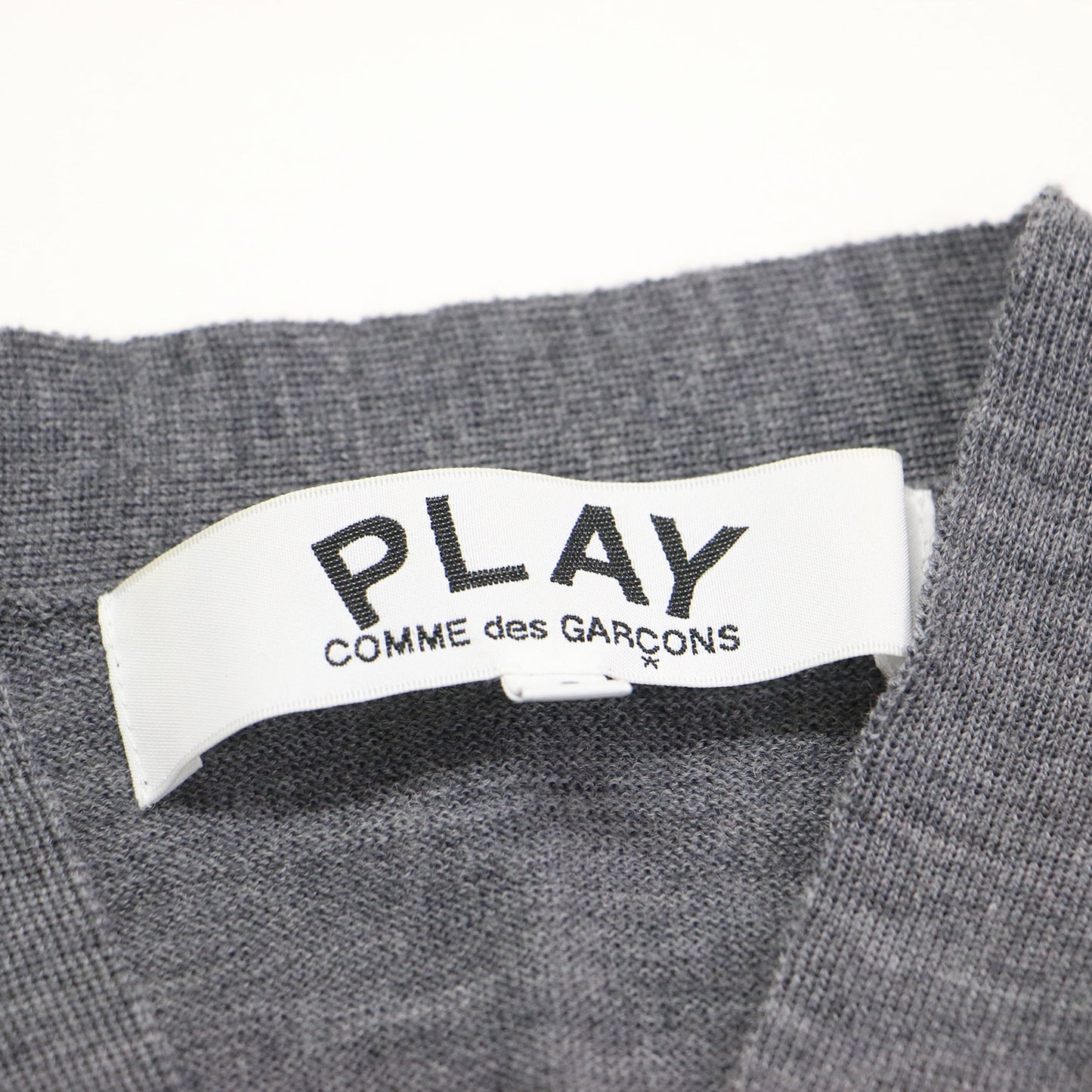 23秋冬 Vネック ショートスリーブ カーディガン / V-Neck Short Sleeve Cardigan ニット ハート ロゴ ハイゲージ ウール