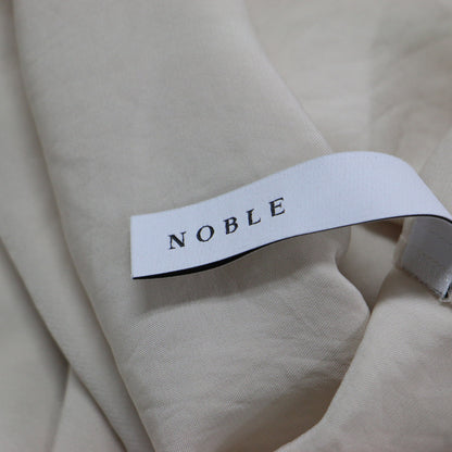 25春夏 ミューズサテン ボウタイ ブラウス / シャツ Vネック フレンチスリーブ スリット サテン