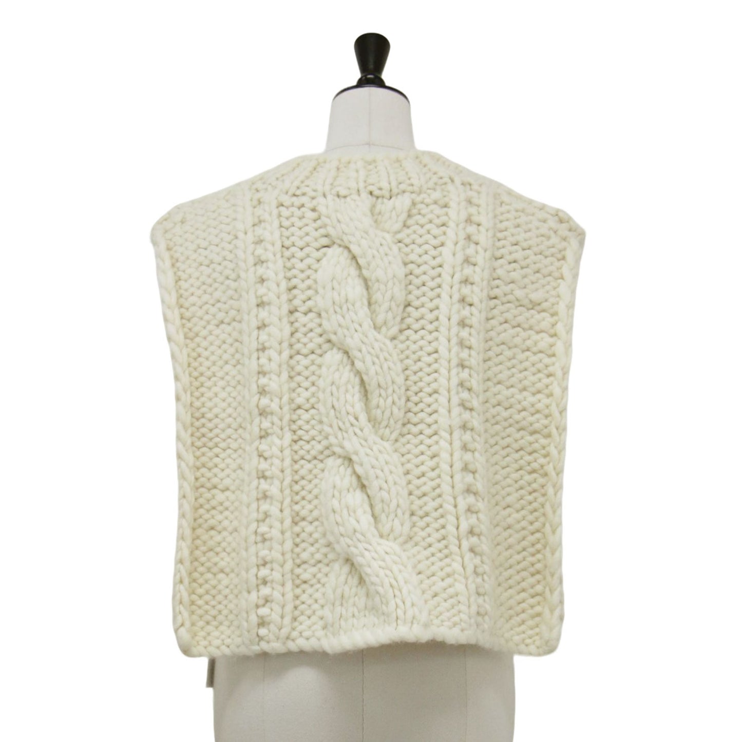 24秋冬 ケーブル編み ニット ベスト / CARROLL VEST ショート丈 クルーネック ローゲージ ウール