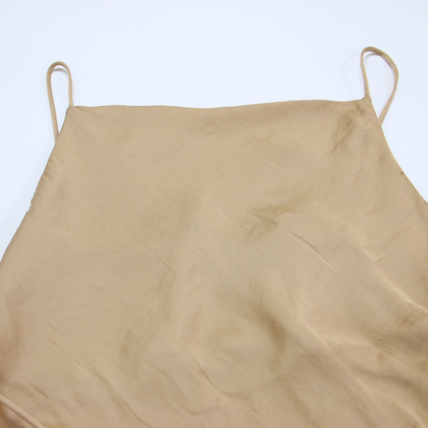 24秋冬 ドレープ サテン キャミソール トップス / DRAPE SATIN CAMISOLE TOPS ブラウス スリット アシンメトリー