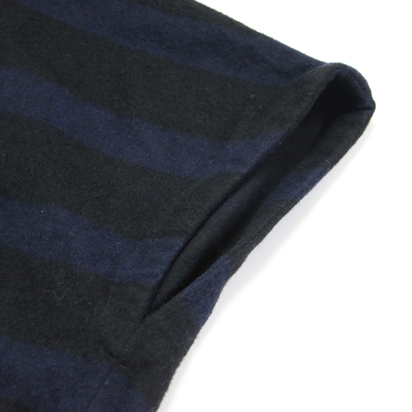 23秋冬 シャギー ハイネック プルオーバー / ポンチョ タートルネック フレンチスリーブ ボーダー ウール