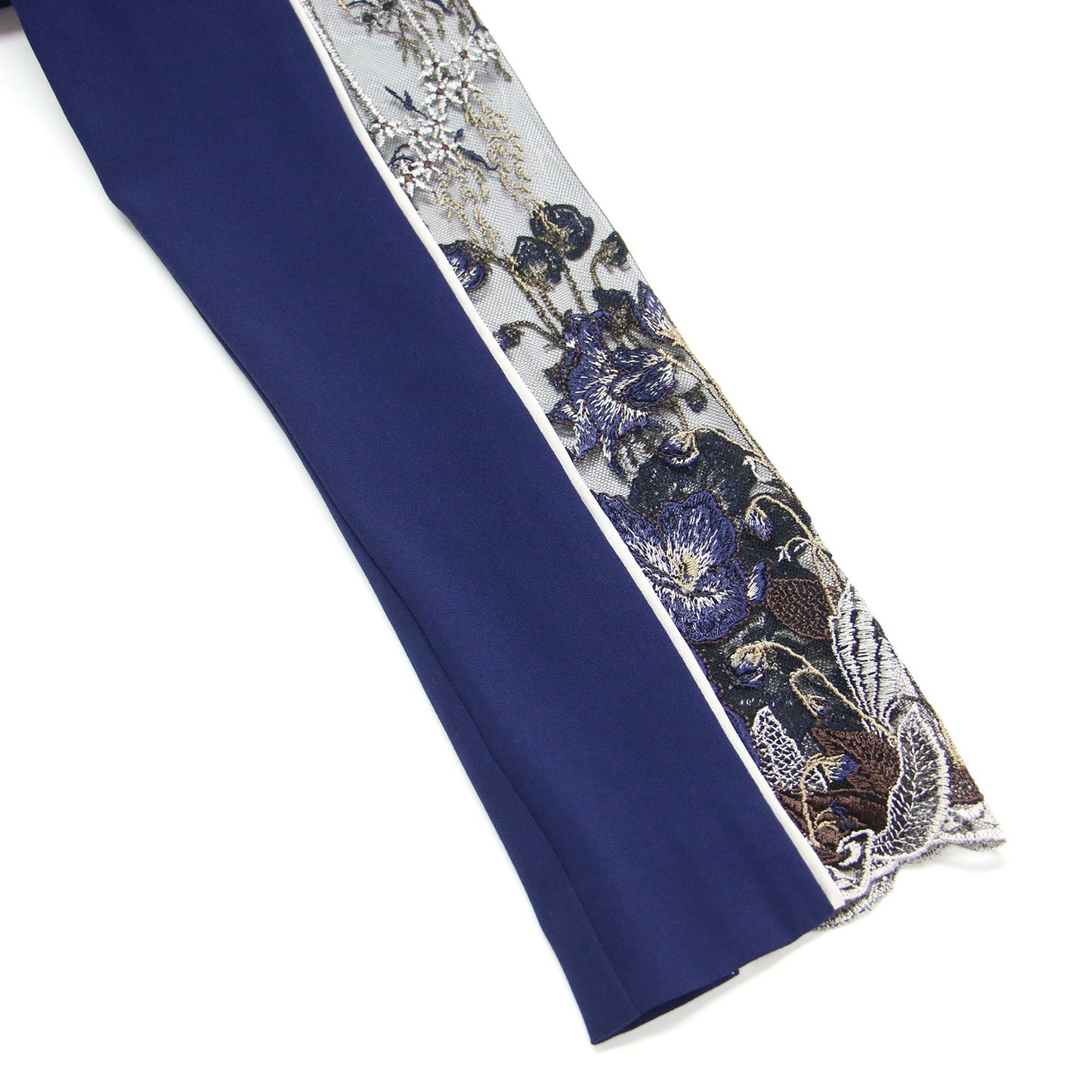 24秋冬 花柄 刺繍 レース ドレス / Framed flower lace dress ワンピース 長袖 ロング丈 ボトルネック ラグランスリーブ