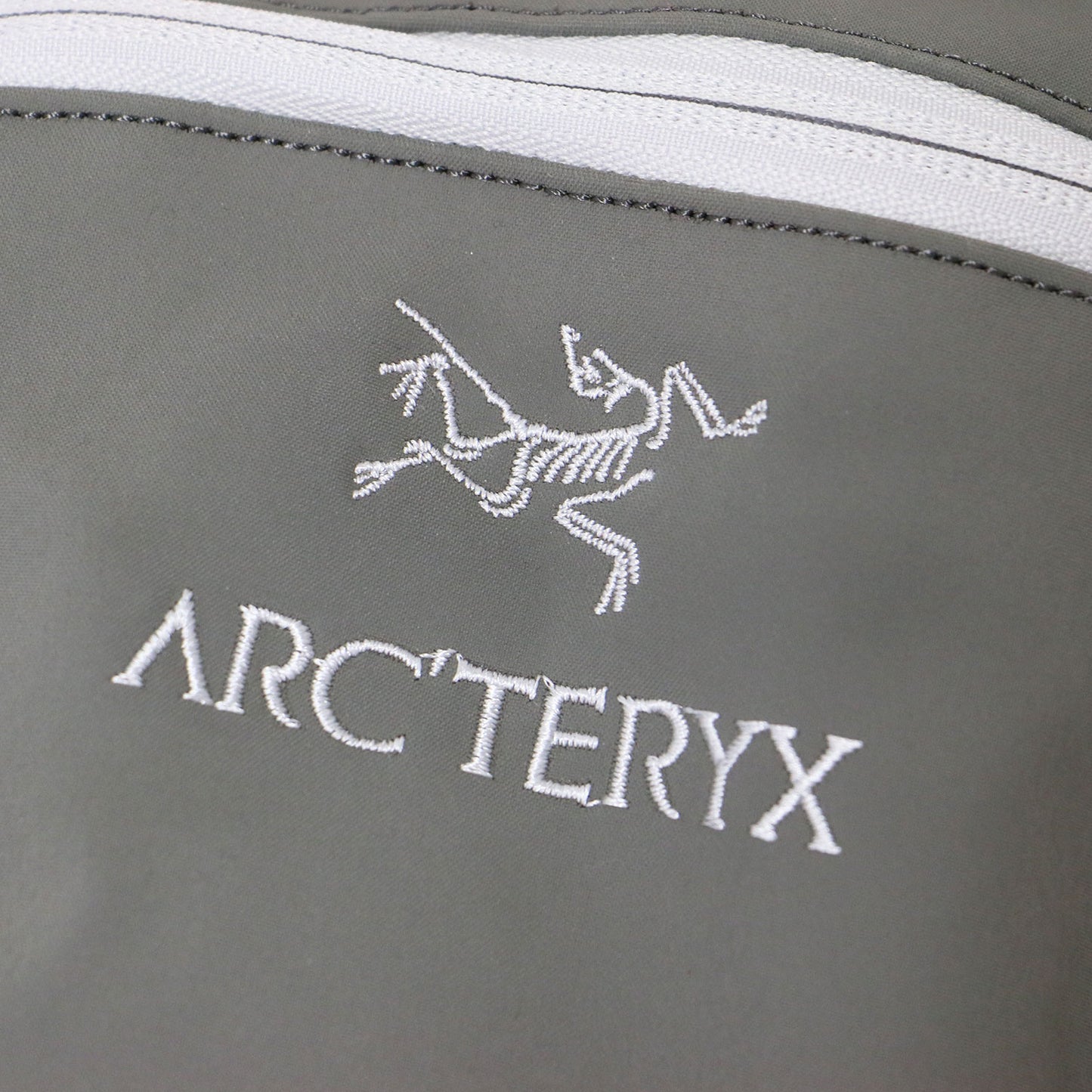 ×BEAMS 別注 ARRO ReBird 23春夏 ボディバッグ / ショルダーバッグ ロゴ ナイロン