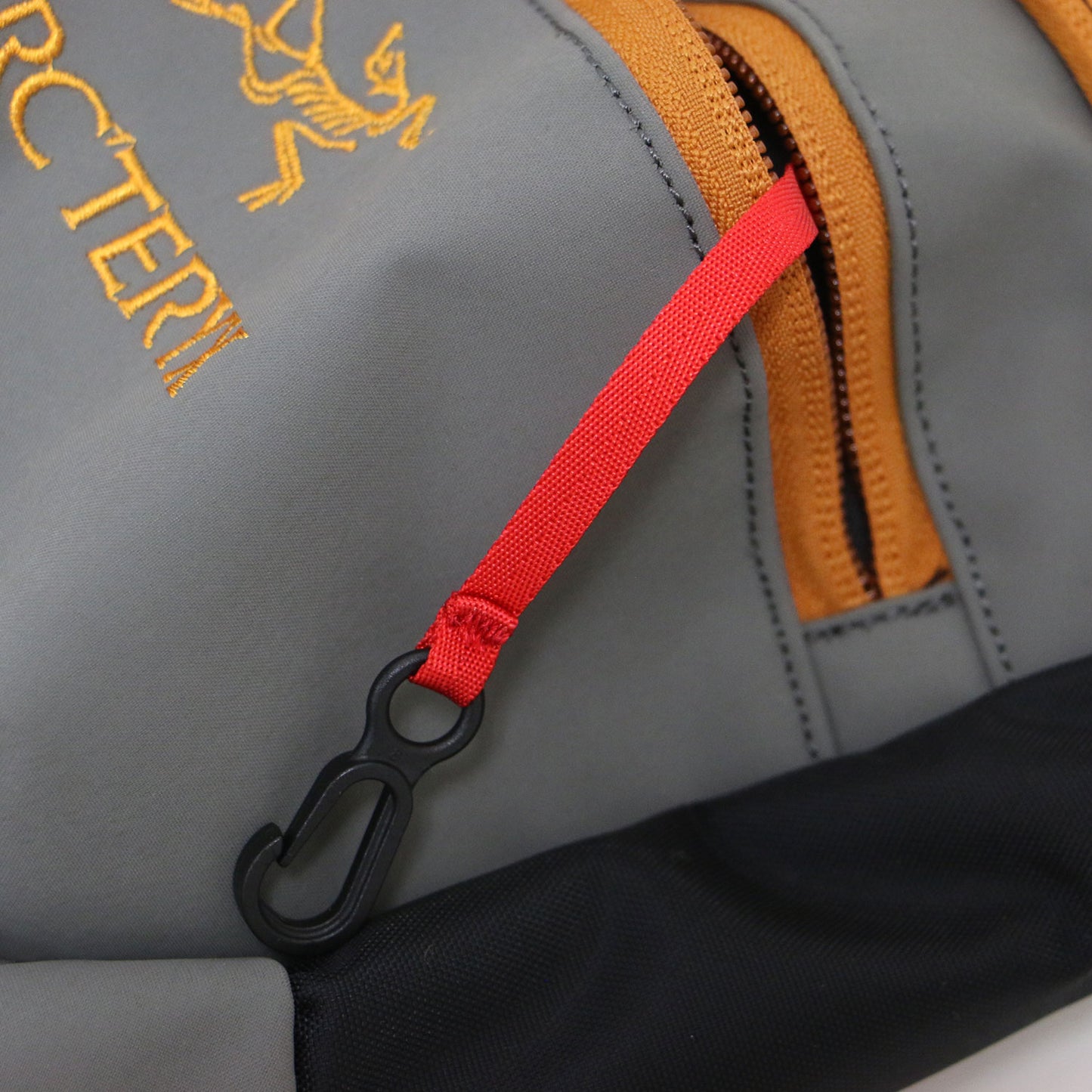 ×BEAMS 別注 ARRO ReBird 23春夏 ボディバッグ / ショルダーバッグ ロゴ ナイロン