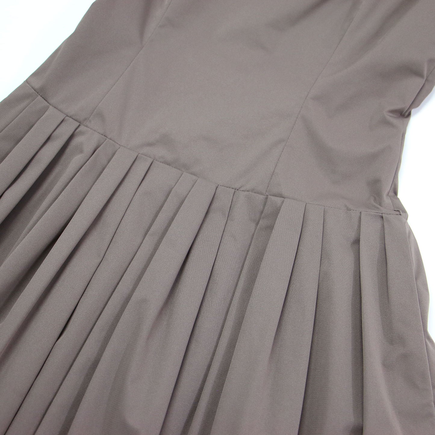 ノースリーブ タック フレア ワンピース / ミディワンピース ナイロン