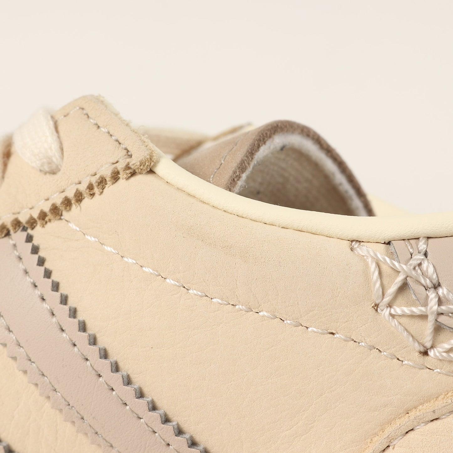 Handball Spezial IE3699 / ハンドボール スペツィアル ローカット レースアップ スニーカー
