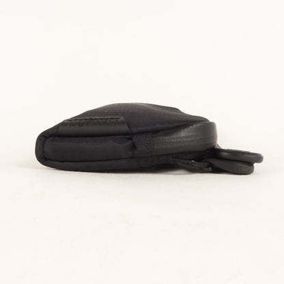 L字ファスナー フライト ポーチ / FLIGHT POUCH ショルダーバッグ マグネットポケット サイレントジッパー 防水加工