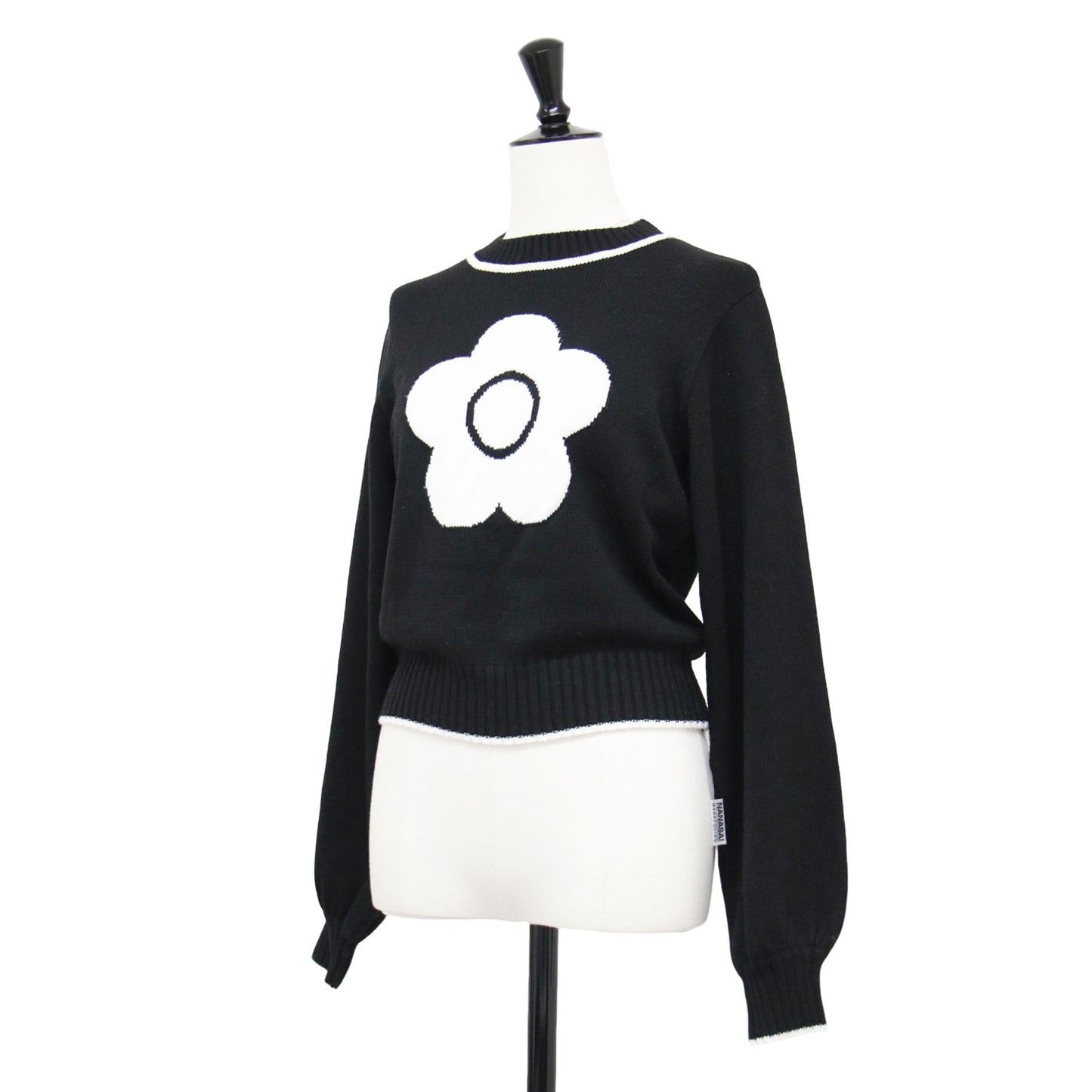 × MARY QUANT 23秋冬 ジャガード ニット / プルオーバー ショート丈 クルーネック 長袖 フラワーモチーフ ウール