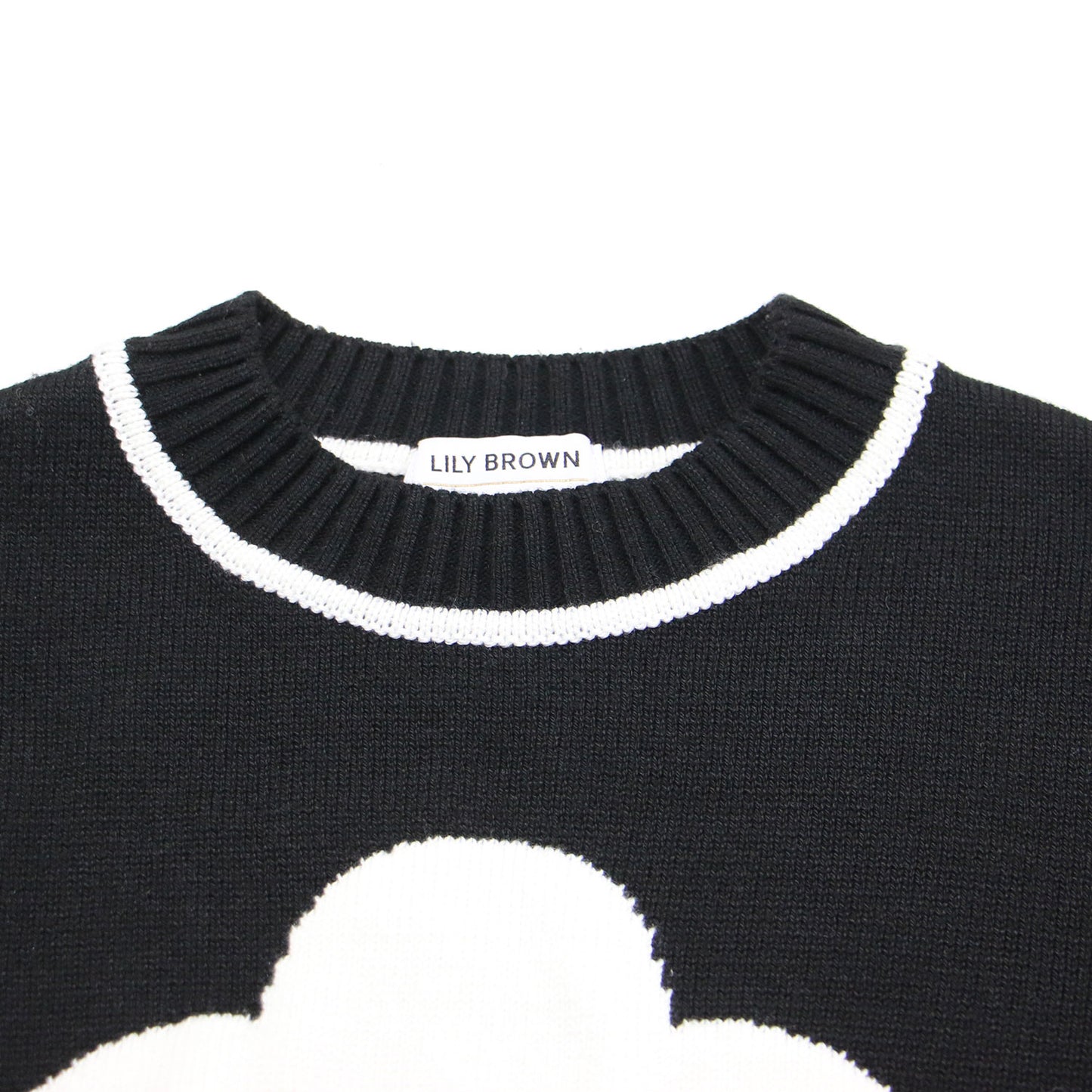 × MARY QUANT 23秋冬 ジャガード ニット / プルオーバー ショート丈 クルーネック 長袖 フラワーモチーフ ウール