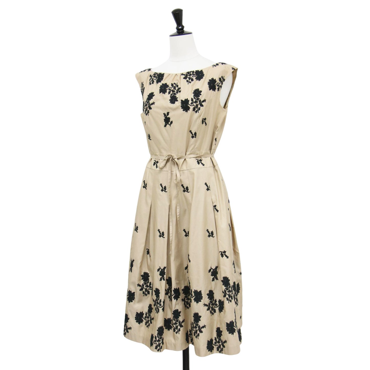 フラワー 刺繍 ノースリーブ ワンピース / ドレス ミディ丈 ボートネック ウエストリボン フレア タック