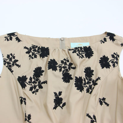 フラワー 刺繍 ノースリーブ ワンピース / ドレス ミディ丈 ボートネック ウエストリボン フレア タック