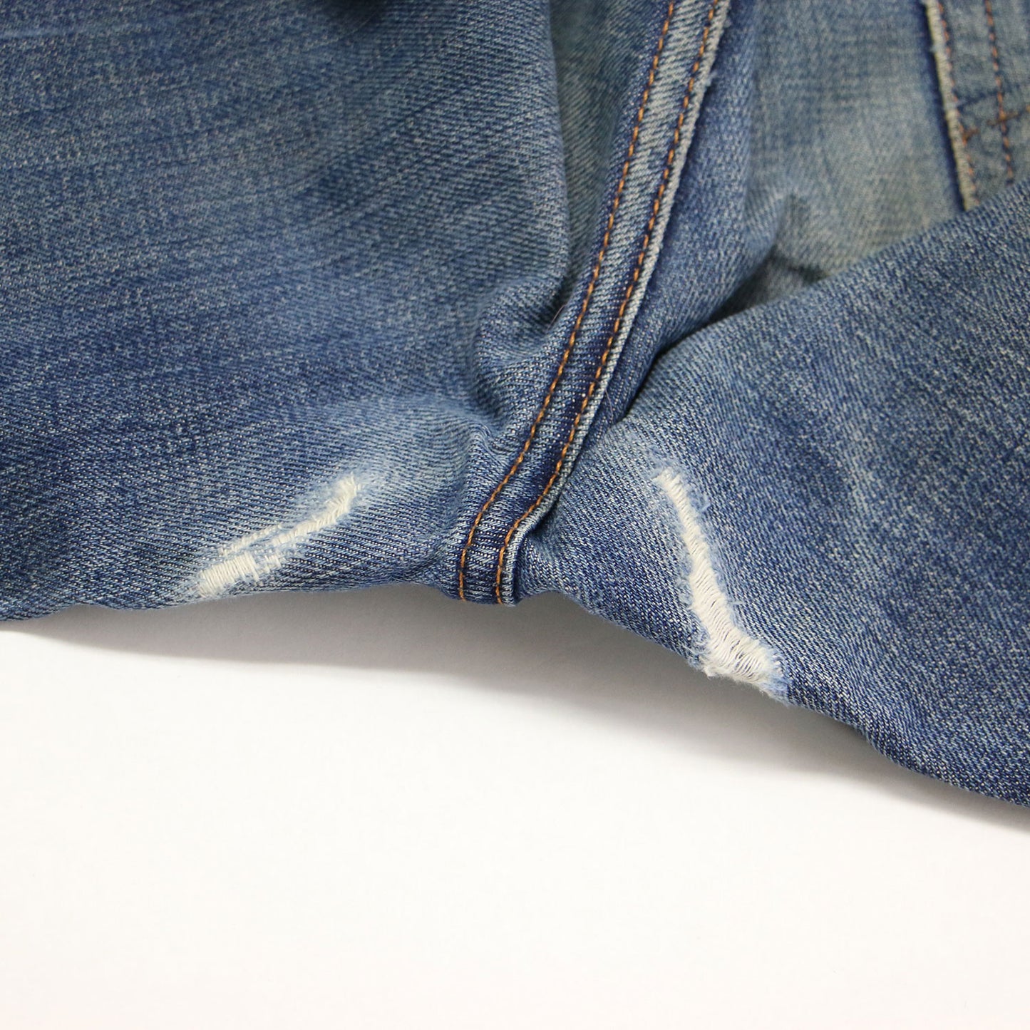 Levis リメイク カットオフ デニムパンツ / ジーンズ セミフレア リーバイス