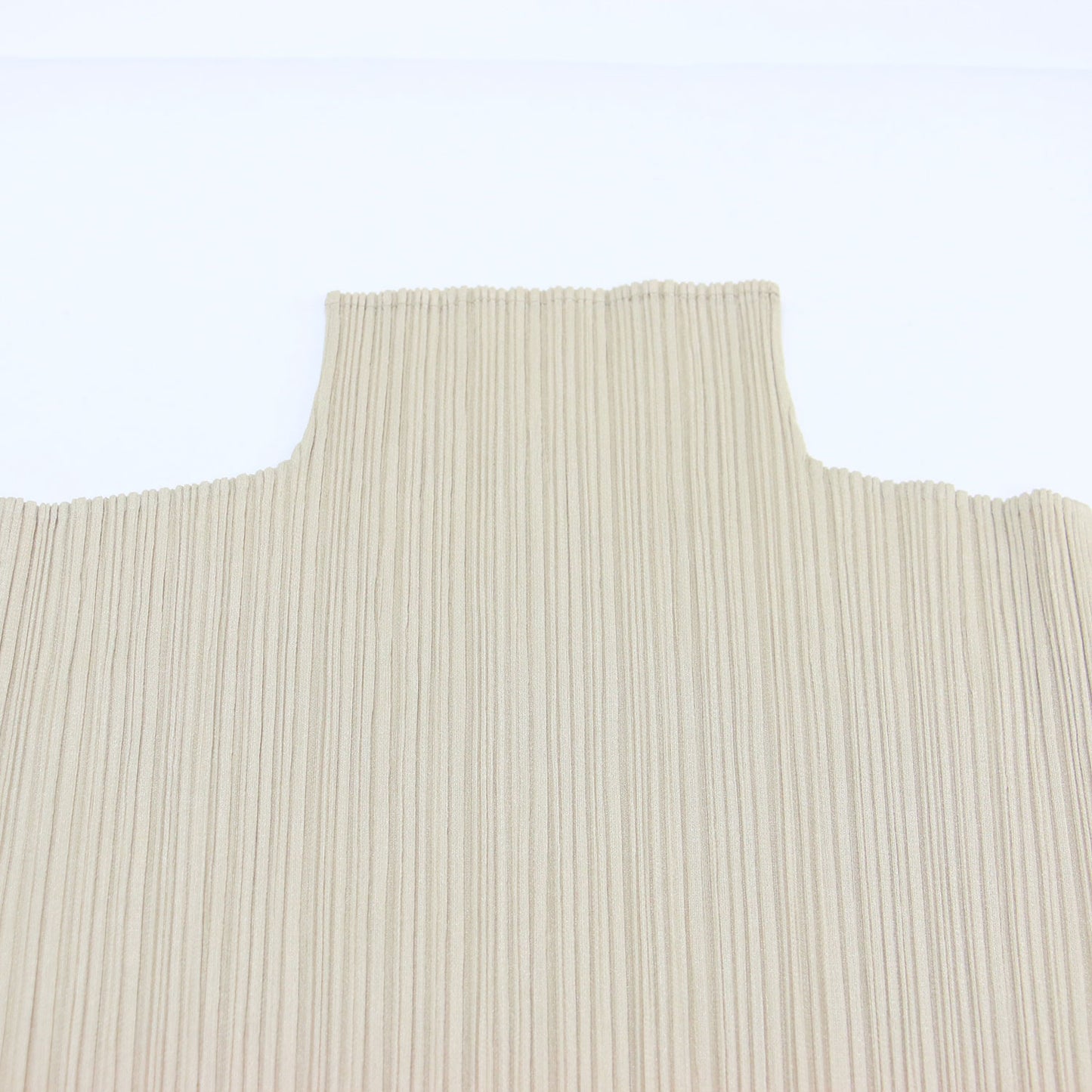 プリーツ ハイネック プルオーバー ブラウス / カットソー 長袖