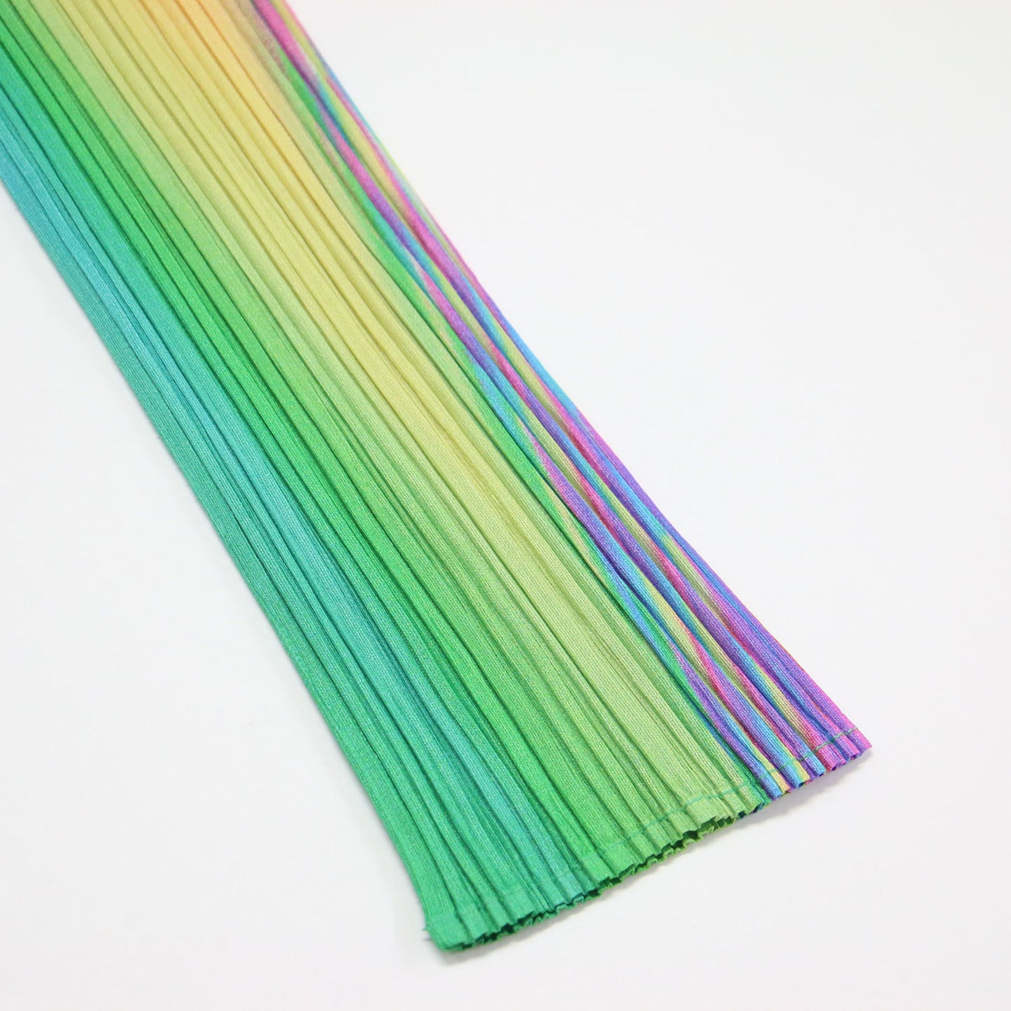 プリーツ レインボーカラー シャツ ワンピース / ロング 長袖 オープンカラー グラデーション