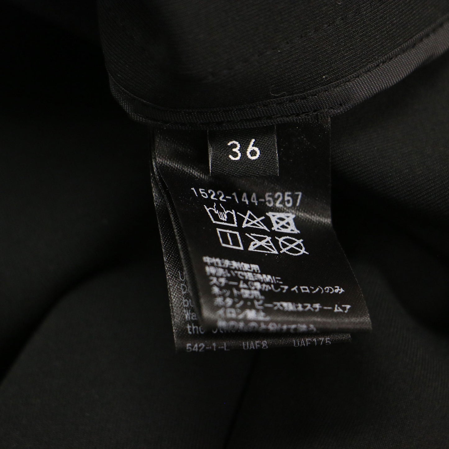 ダンボールジャージー パールボタン ノーカラー ジャケット / ボレロ 長袖 クルーネック ショート丈 タック ウォッシャブル