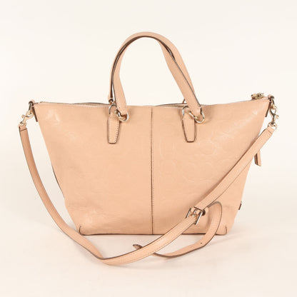 レザー シグネチャー 2WAY ハンドバッグ / ショルダーバッグ 肩掛け クロスボディ ロゴ メタルチャーム