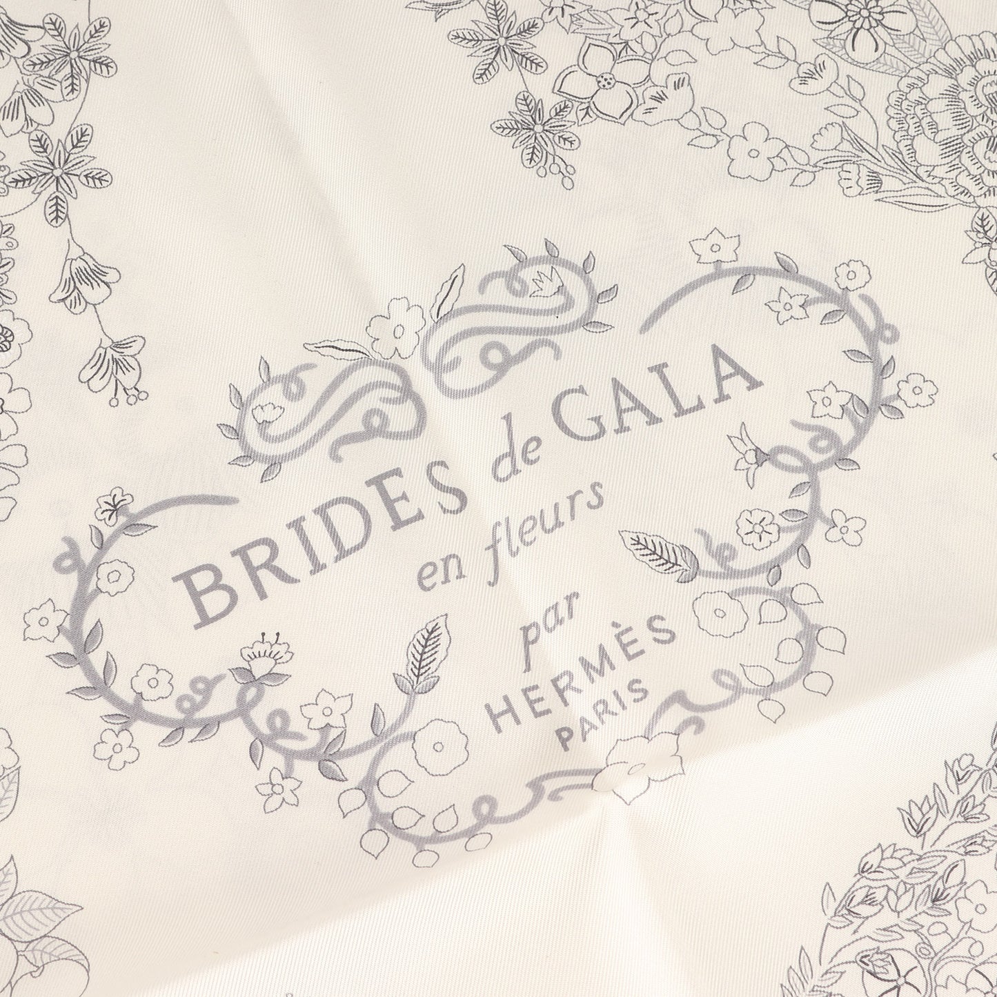 25春夏 カレ 90 ブリッド・ドゥ・ガラ・アン・フルール / スカーフ 大判 フラワープリント シルク