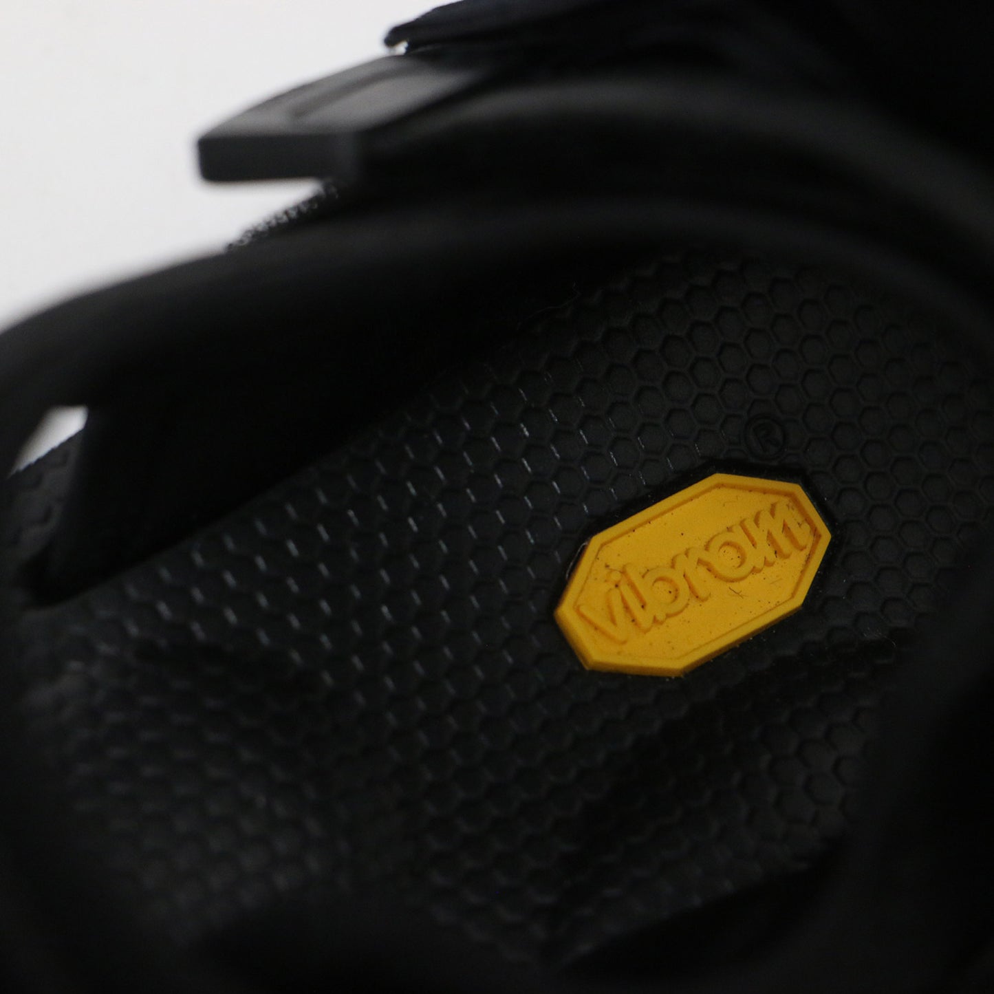 × SUICOKE ベロアリボン スポーツサンダル / フラットシューズ ベルクロ ストラップ マジックテープ