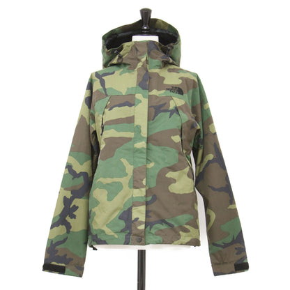 ノベルティー スクープ ジャケット / NOVELTY SCOOP JACKET ブルゾン マウンテンパーカー フード付き ドローコード ベンチレーション 迷彩 ロゴ ナイロン