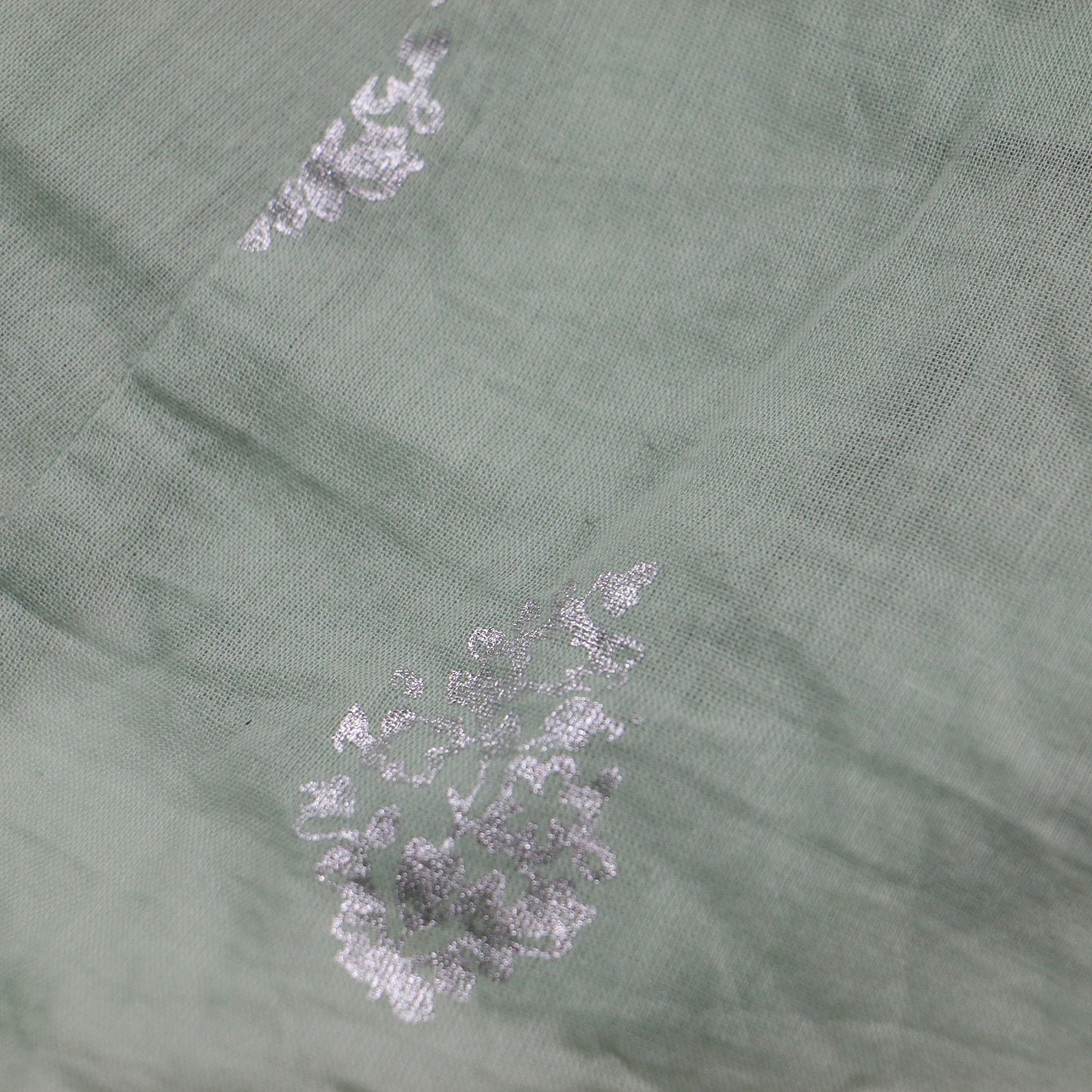 コットンボイル フラワープリントドレス / Cotton Voile Foil Flower Print Sleeve Dress Aライン フレア Vネック 長袖 花柄 箔押し メタルボタン