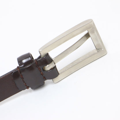 レザー バックル ベルト / ブランドロゴ 刻印