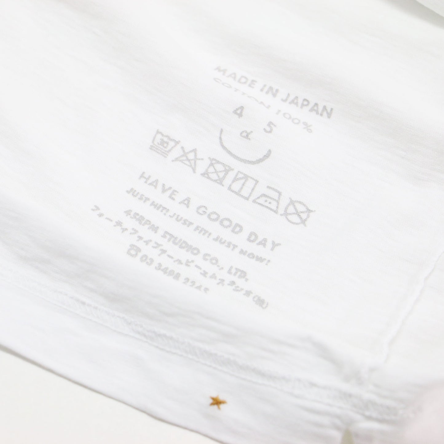 Rウェーブアイアン刺繍の908Tシャツ / カットソー 半袖 クルーネック ロゴ コットン