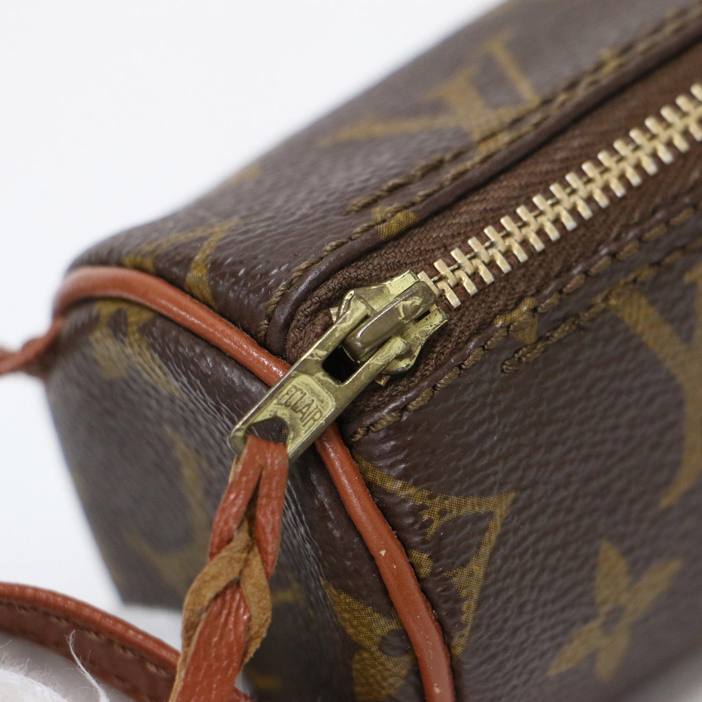 トゥルースロンド モノグラム ポーチ / ペンケース レザー