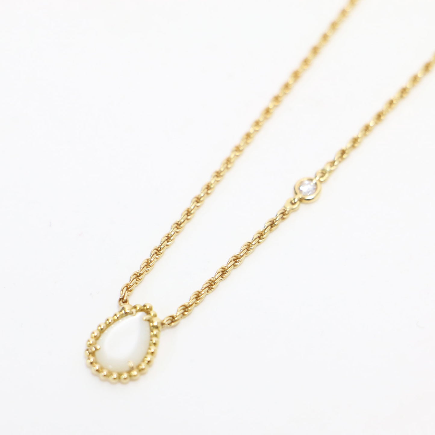 セルパンボエム ペンダント エクストラスモール / SERPENT BOHME WHITE MOTHER-OF-PEARL ツイストチェーン ドロップ k18
